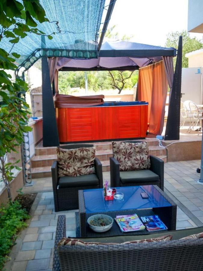 Apartments Vala Vinišće Екстериор снимка