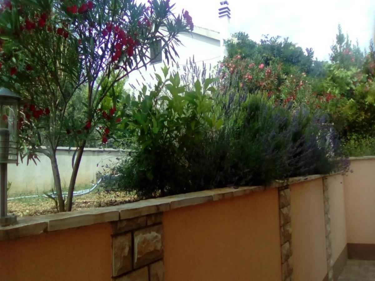 Apartments Vala Vinišće Екстериор снимка