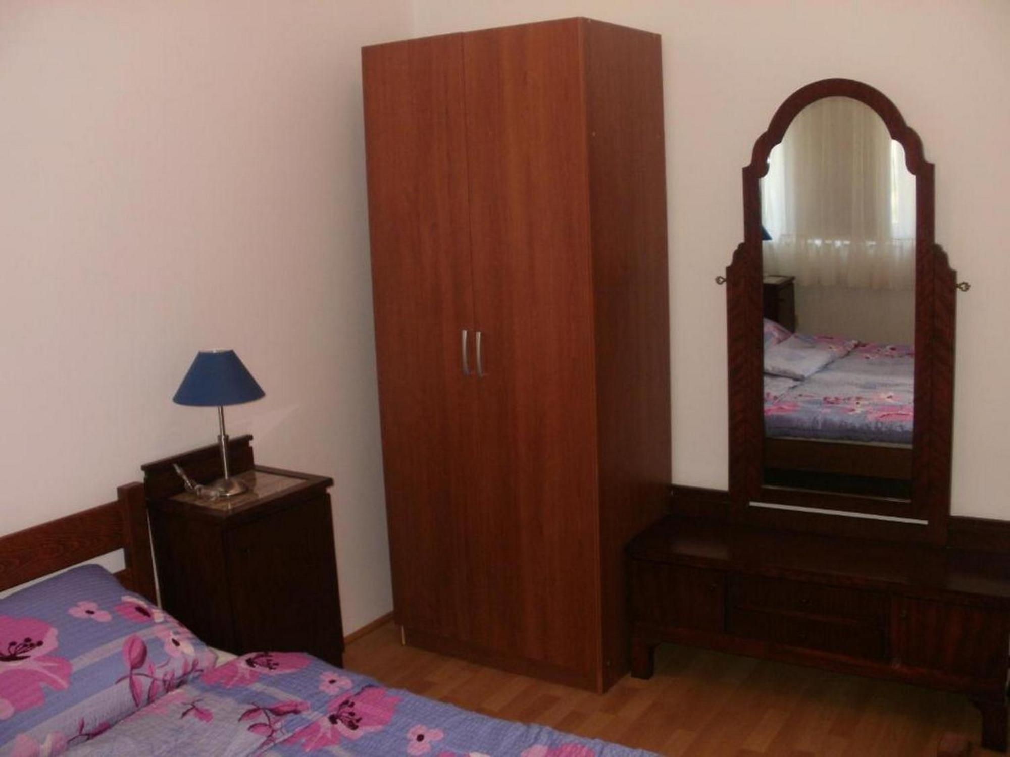 Apartments Vala Vinišće Стая снимка