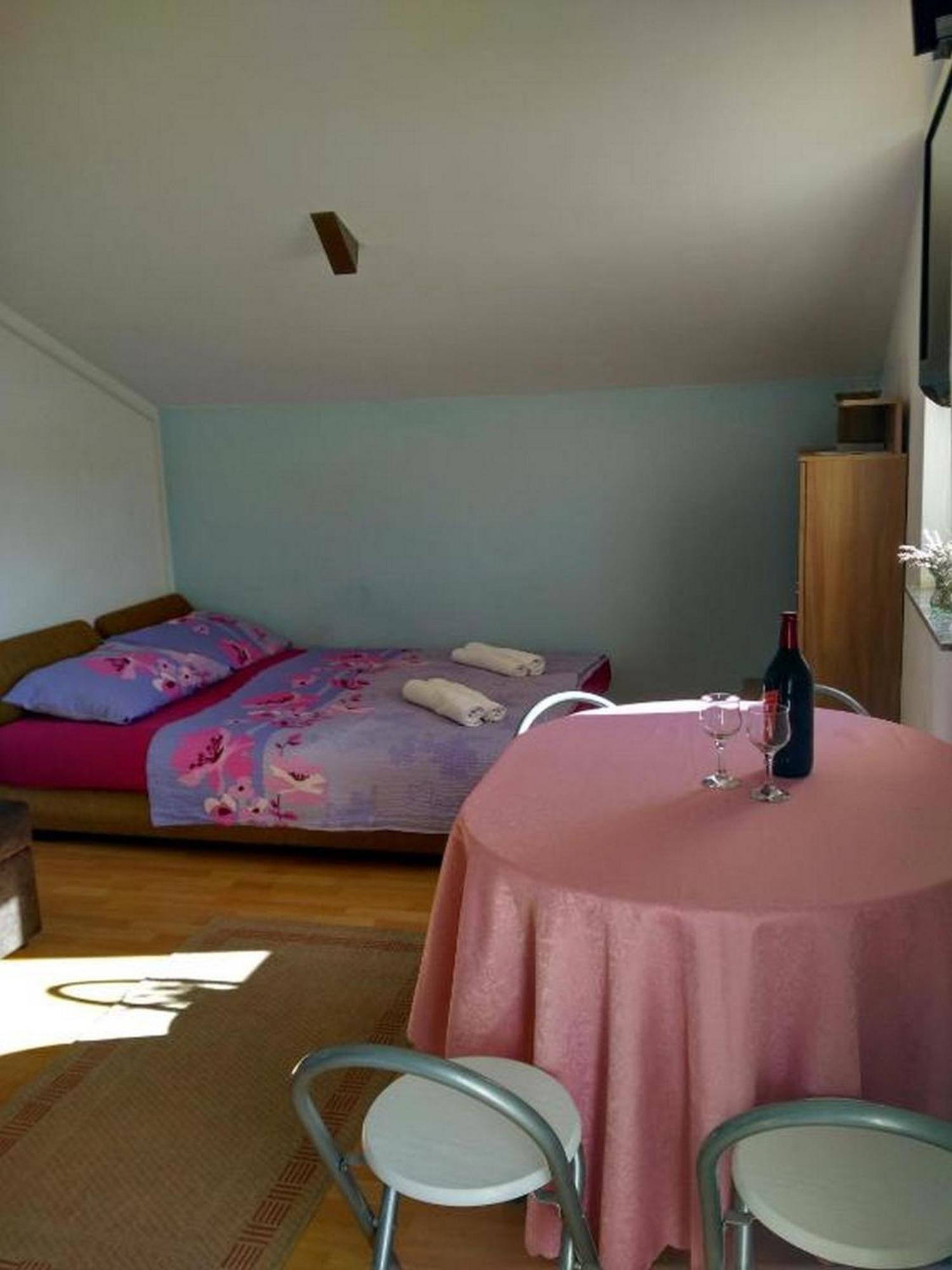 Apartments Vala Vinišće Стая снимка