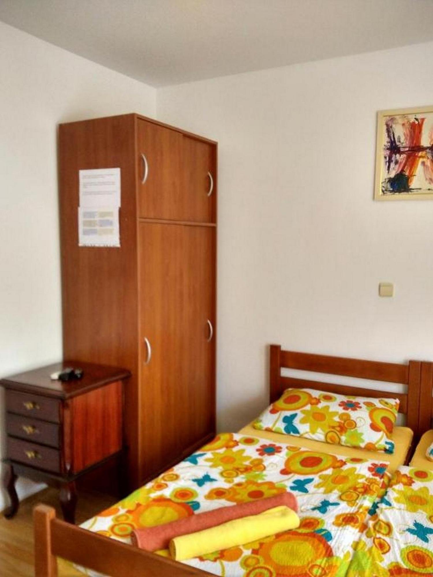 Apartments Vala Vinišće Стая снимка