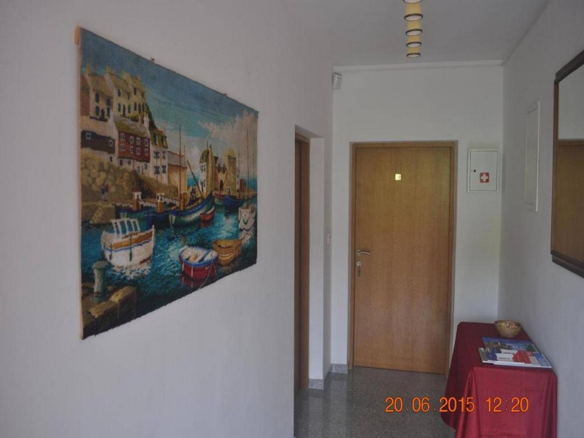 Apartments Vala Vinišće Стая снимка